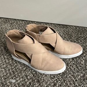Maurices wedges